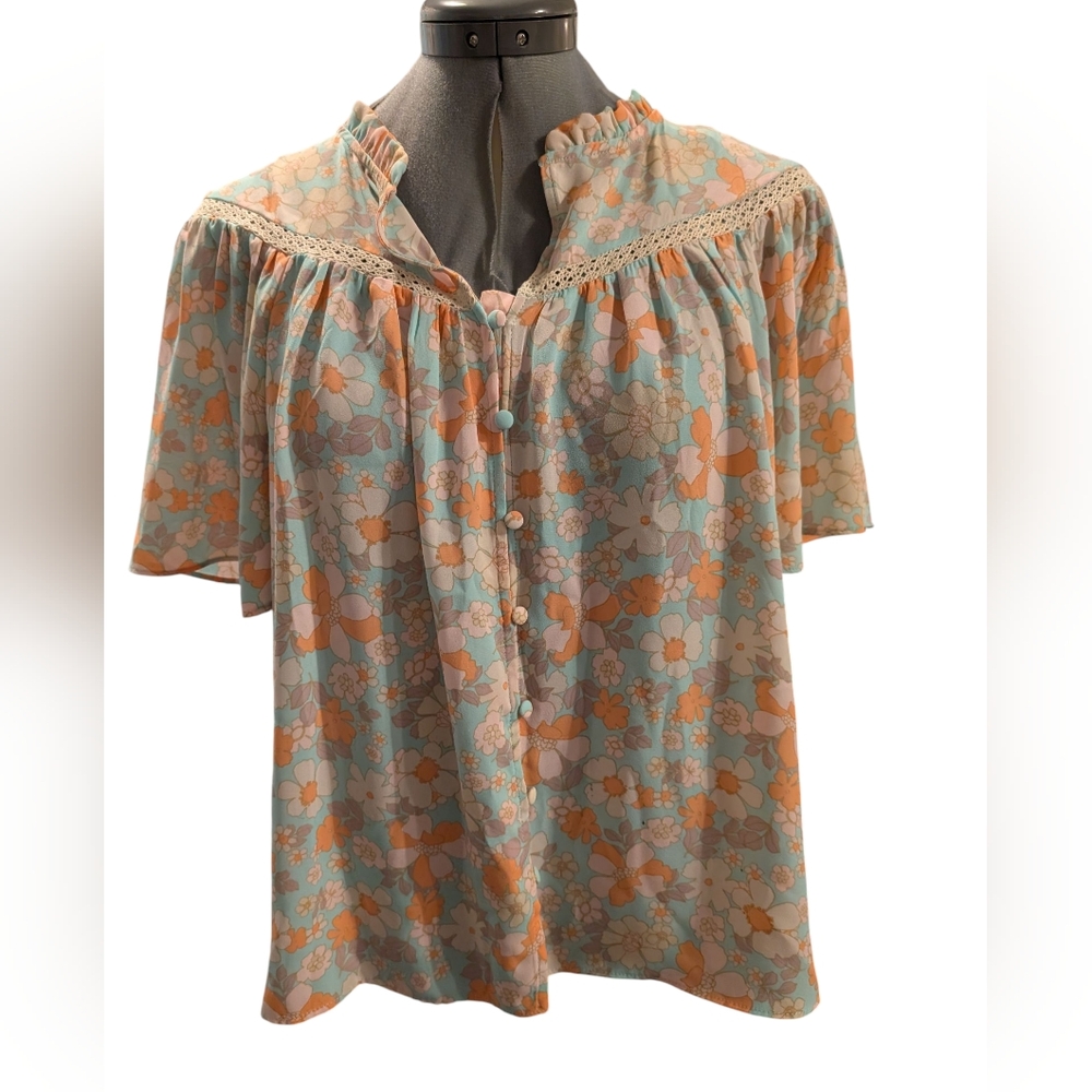 Rose & Olive Women's Floral Blouse Crochet Details Size Small
